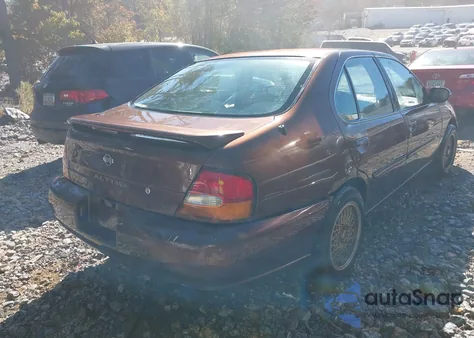 1998 Nissan Altima Gle/Gxe/Se/Xe z USA, uszkodzony, nr VIN 1N4DL01D3WC133813